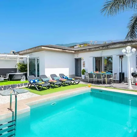 別荘 Piscina Privada Climatizada Teide Views, Bbq *