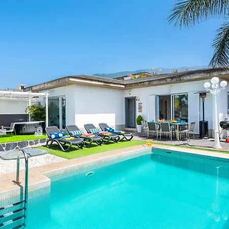 Casa vacanze Luxury Piscina Privada Climatizada Teide Views, Bbq *